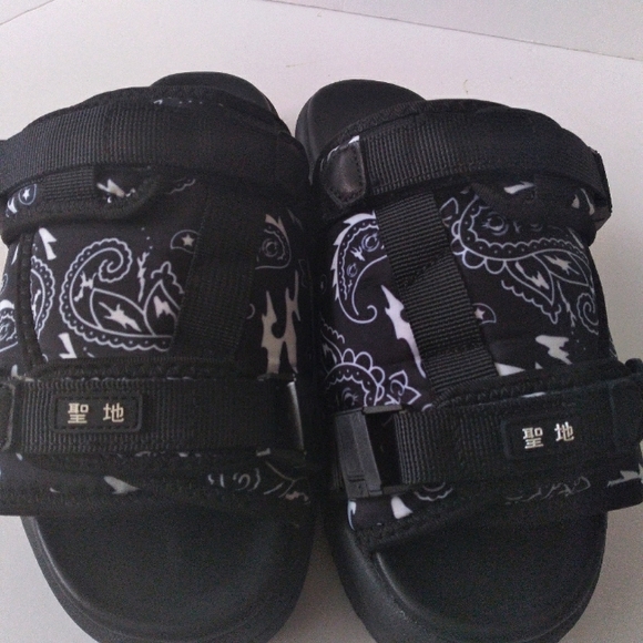 🆕️Seichi Yoroi Luxury Street Slide Sandals Paisley BlackWhite Men's 10- Ru… - Picture 10 of 11